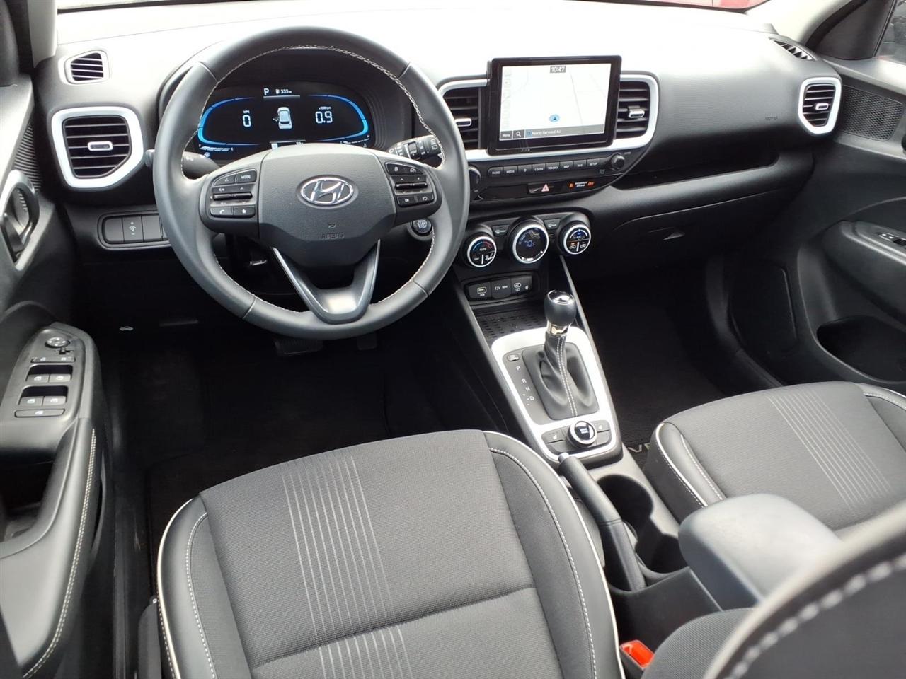Hyundai Venue Limited IVT 2025