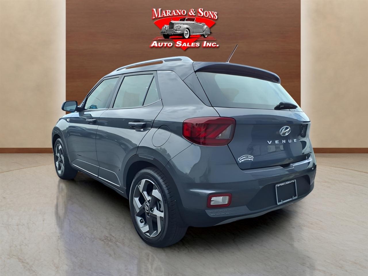 Hyundai Venue Limited IVT 2025