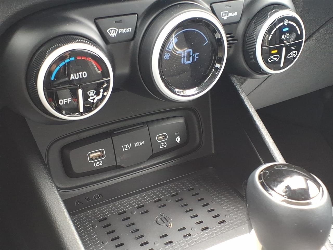 Hyundai Venue Limited IVT 2025