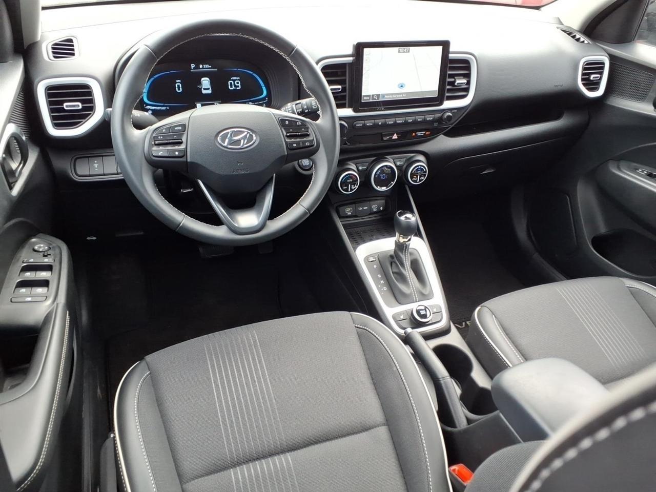 Hyundai Venue Limited IVT 2025