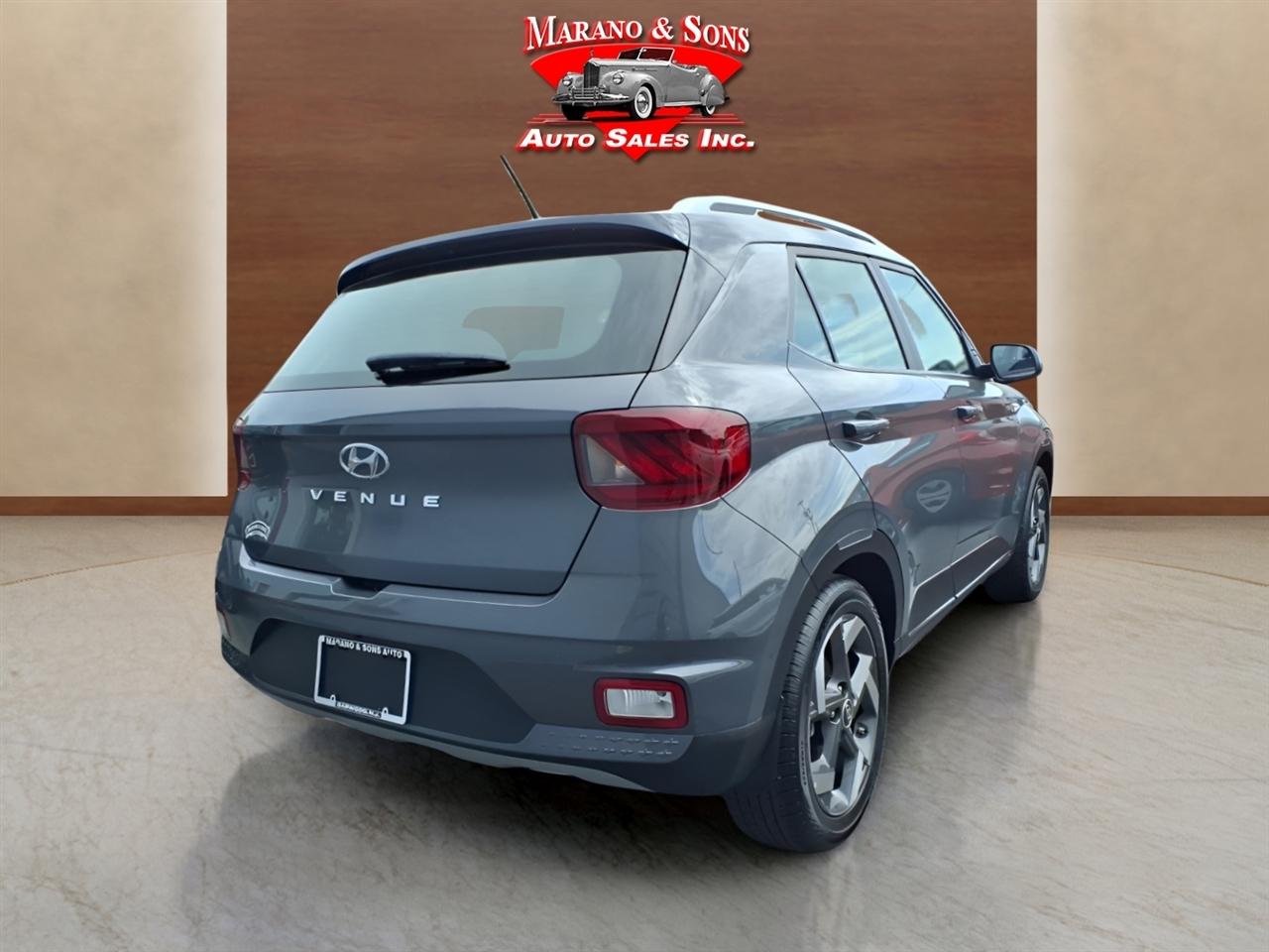 Hyundai Venue Limited IVT 2025