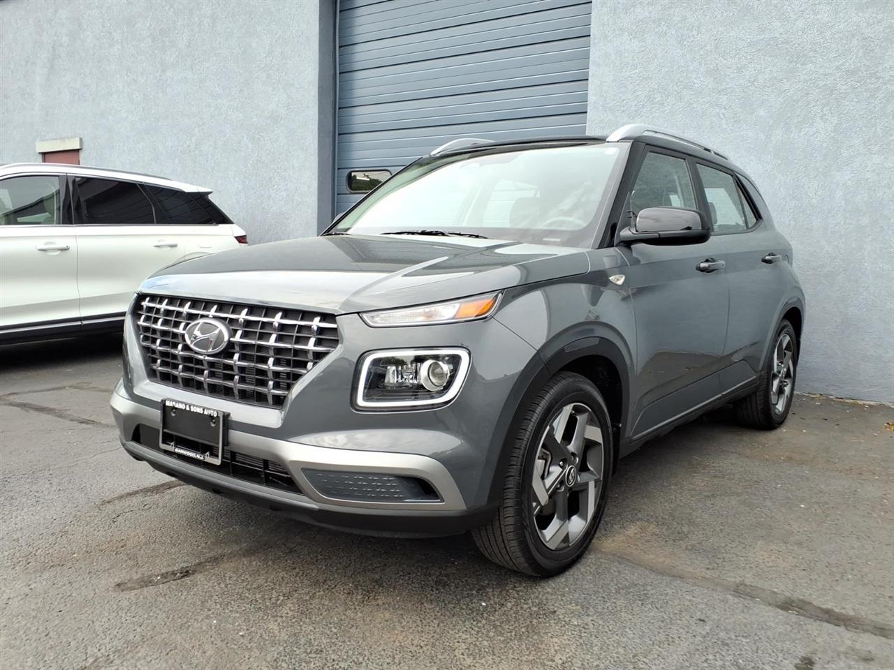 2025 Hyundai Venue Limited IVT