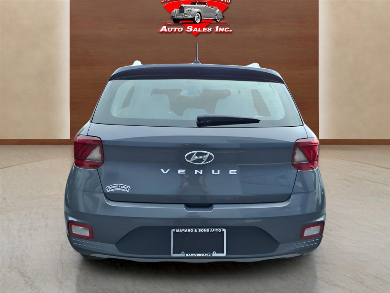 Hyundai Venue Limited IVT 2025