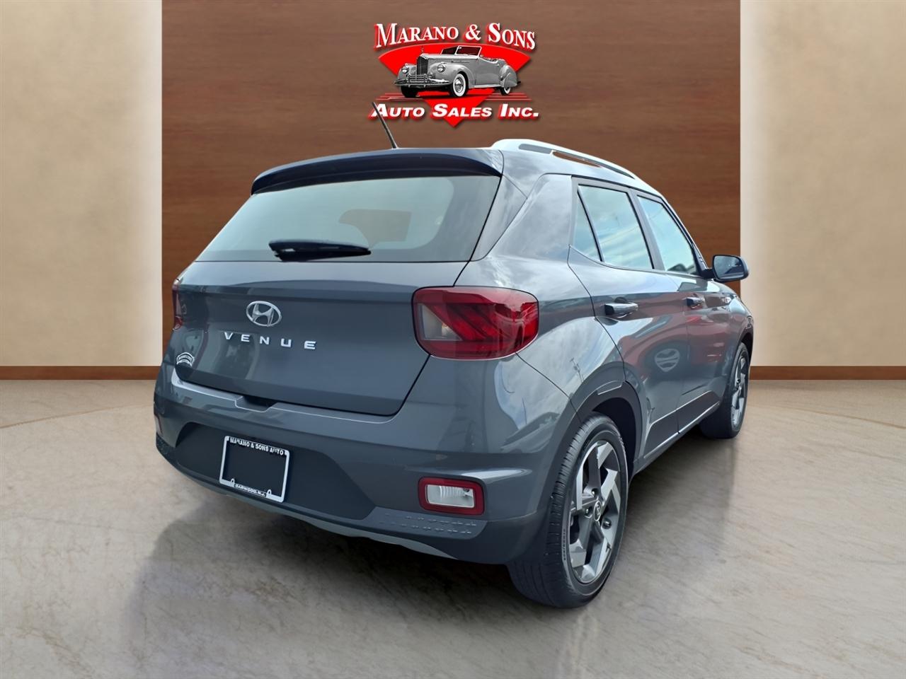 Hyundai Venue Limited IVT 2025