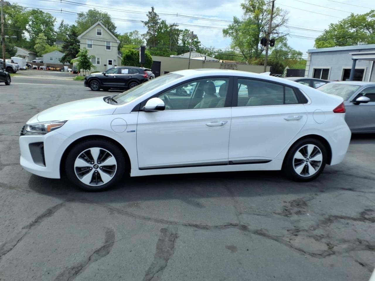 Hyundai Ioniq Plug-In Hybrid Limited Hatchback 2019
