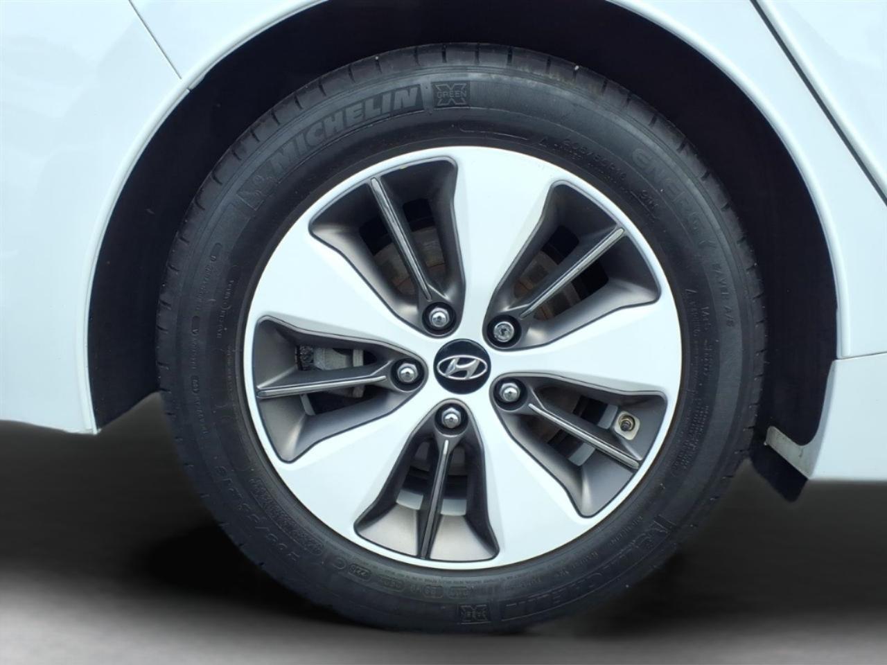 Hyundai Ioniq Plug-In Hybrid Limited Hatchback 2019