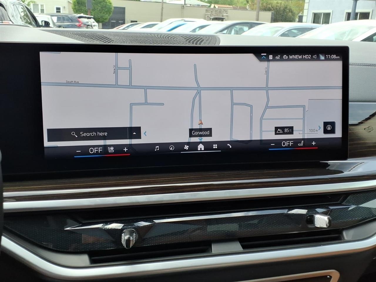 BMW X7 xDrive40i Sports Activity Vehicle 2025
