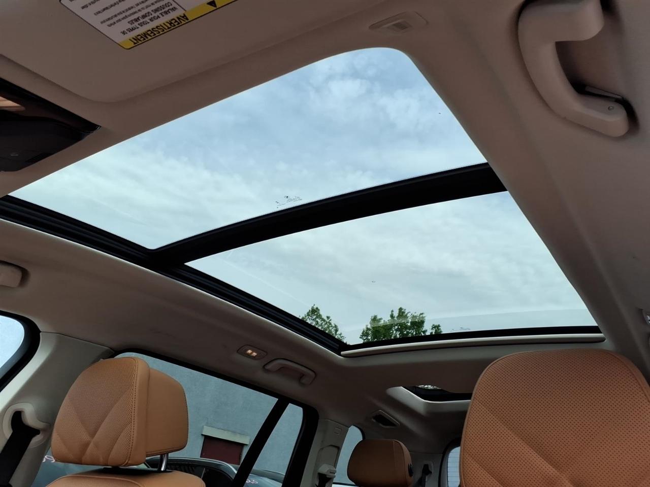 BMW X7 xDrive40i Sports Activity Vehicle 2025