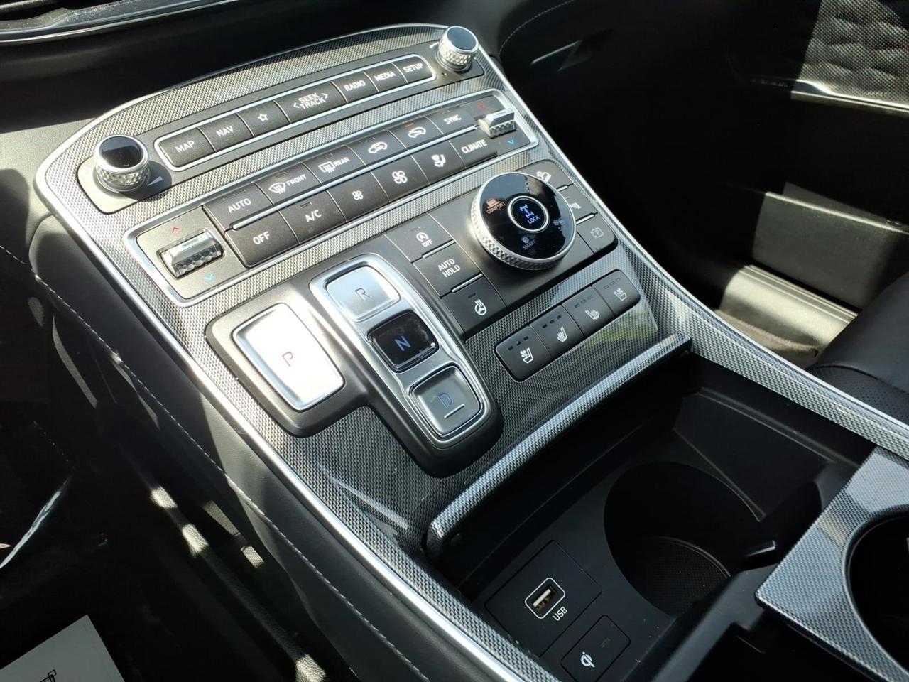 Hyundai Santa Fe Limited AWD 2023