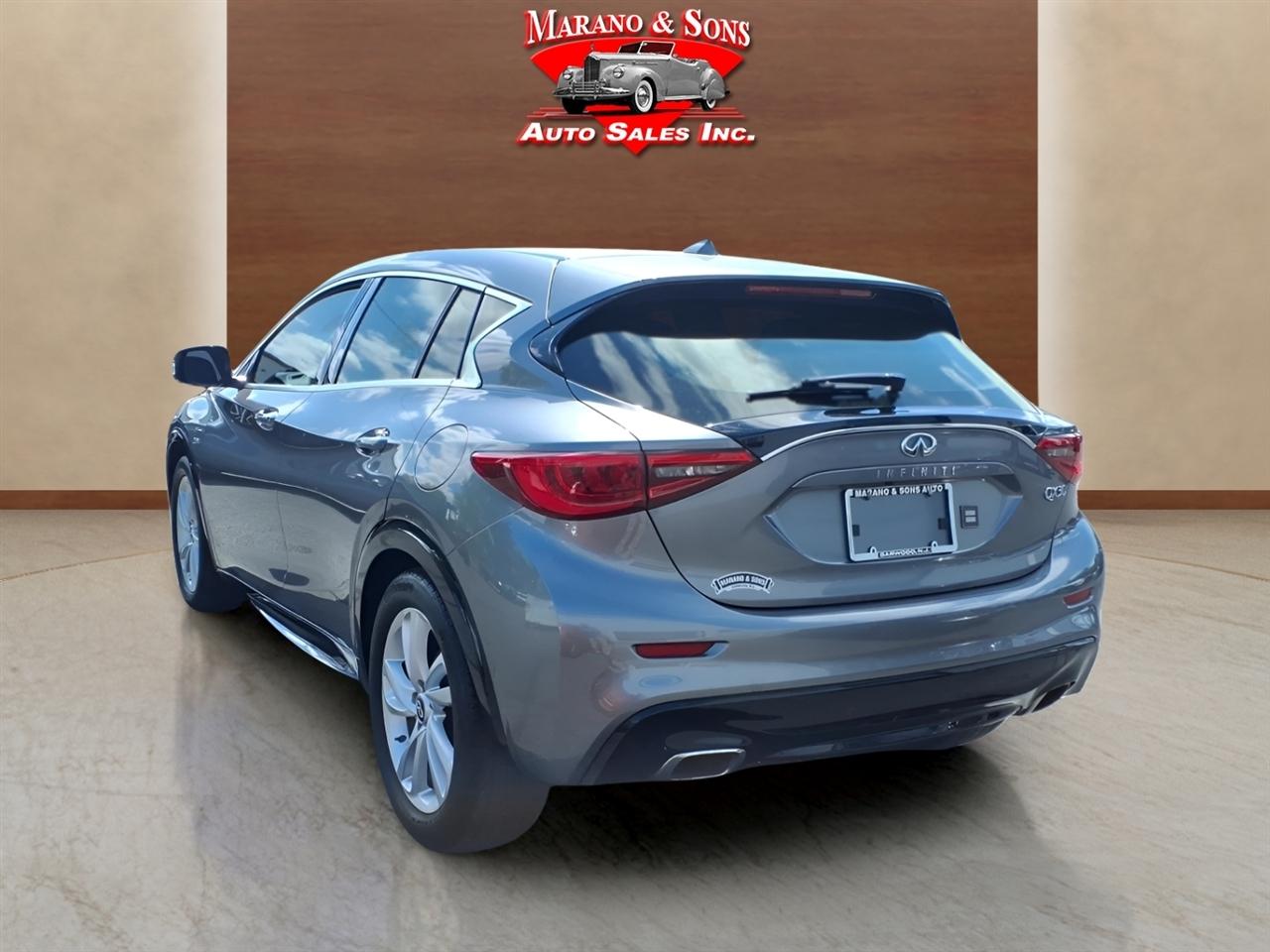 Infiniti QX30 2018.5 PURE FWD 2018