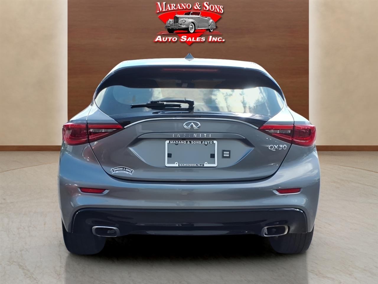 Infiniti QX30 2018.5 PURE FWD 2018