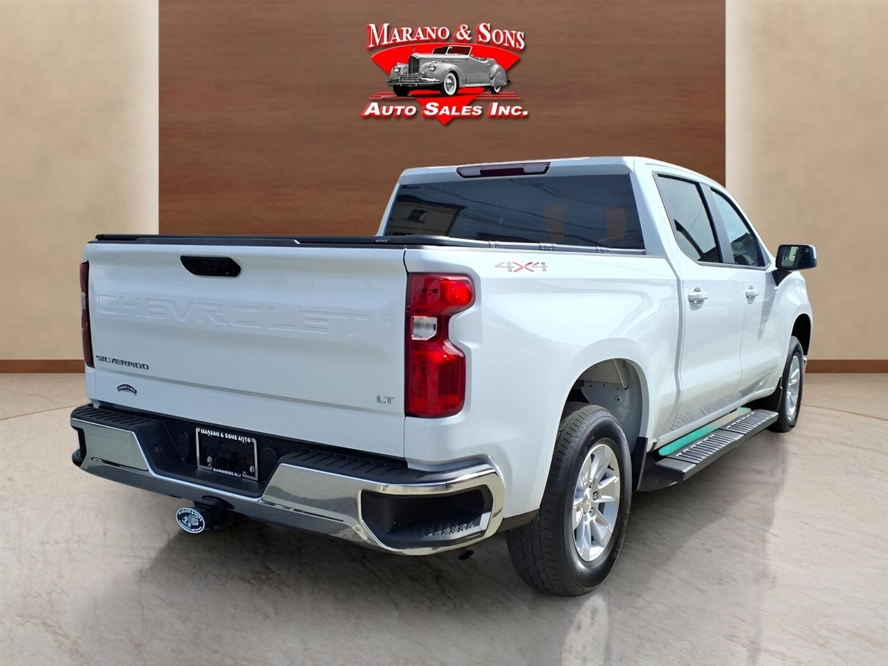 Chevrolet Silverado 1500 4WD Crew Cab 147" LT w/1LT 2025