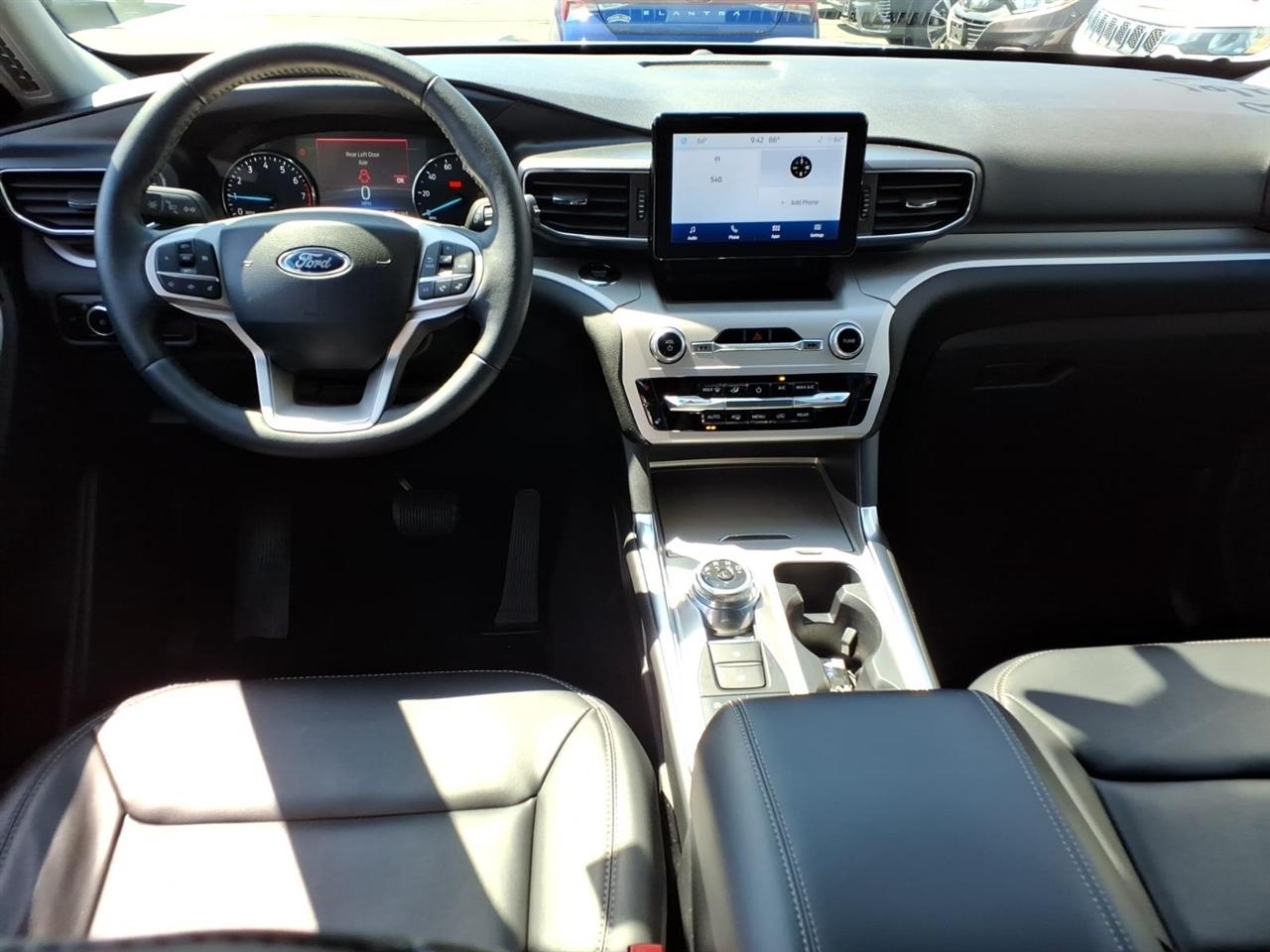 Ford Explorer XLT 4WD 2023