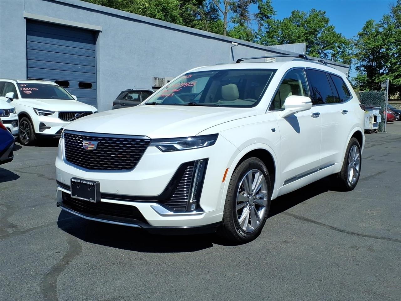2023 Cadillac XT6 AWD 4dr Premium Luxury