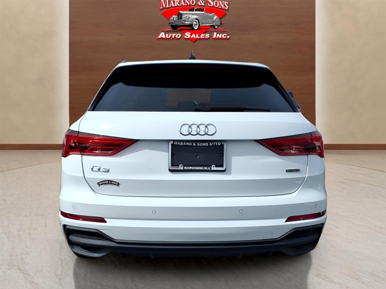 Audi Q3 S line Premium 45 TFSI quattro 2025