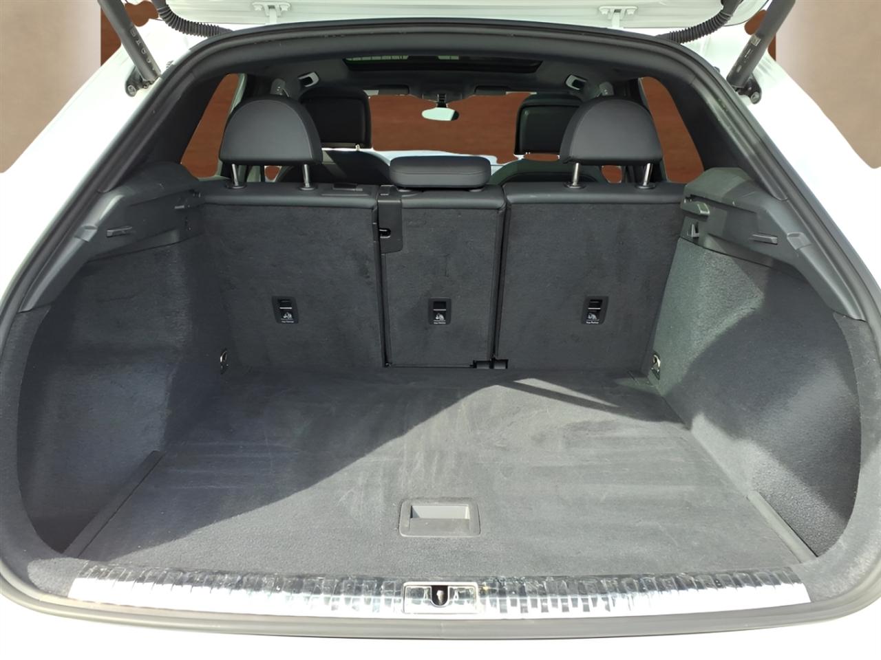 Audi Q3 S line Premium 45 TFSI quattro 2025
