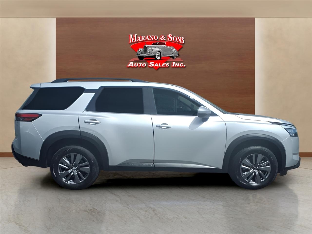 Nissan Pathfinder SV 2WD 2025