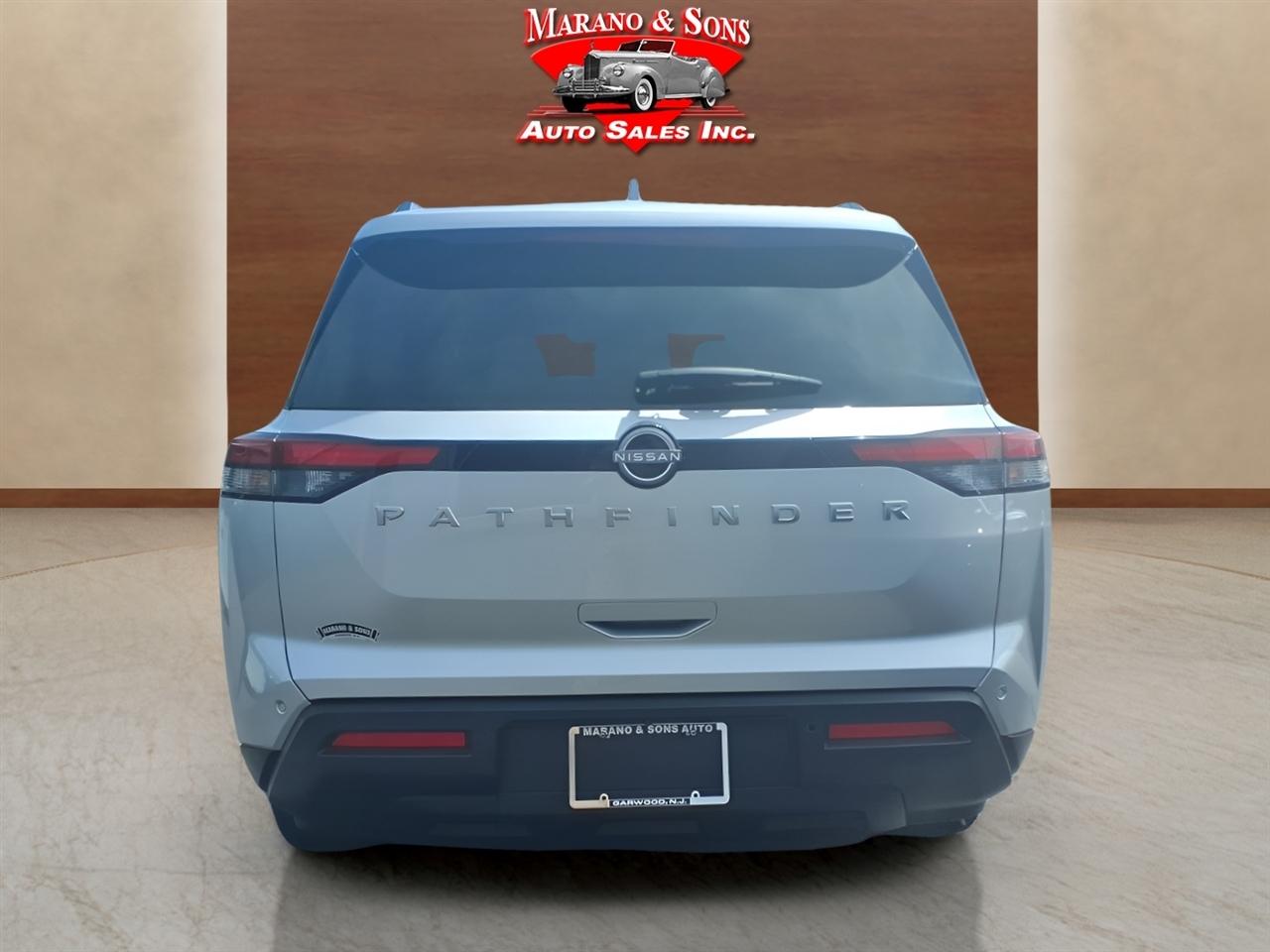 Nissan Pathfinder SV 2WD 2025