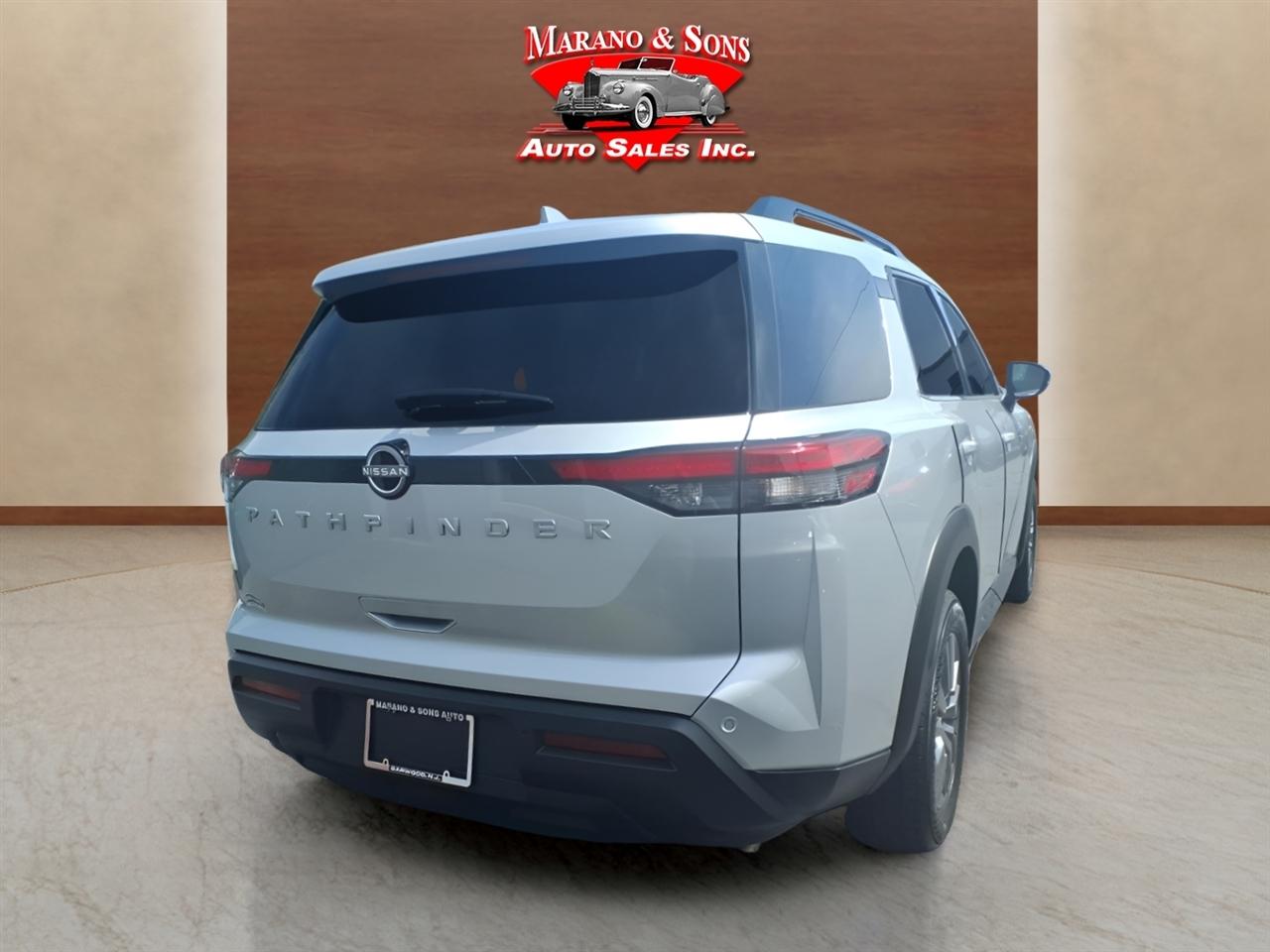 Nissan Pathfinder SV 2WD 2025