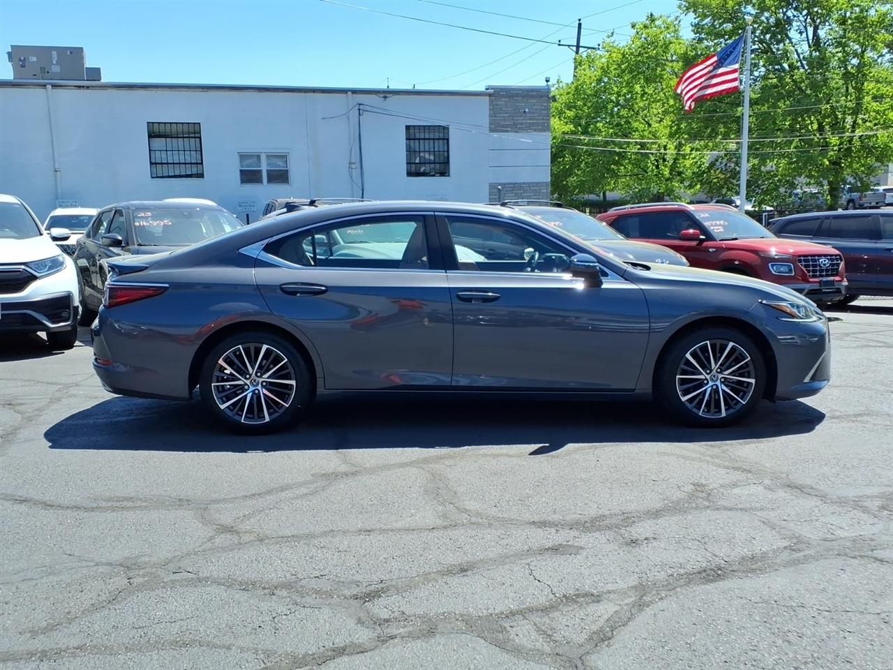 Lexus ES ES 350 FWD 2023