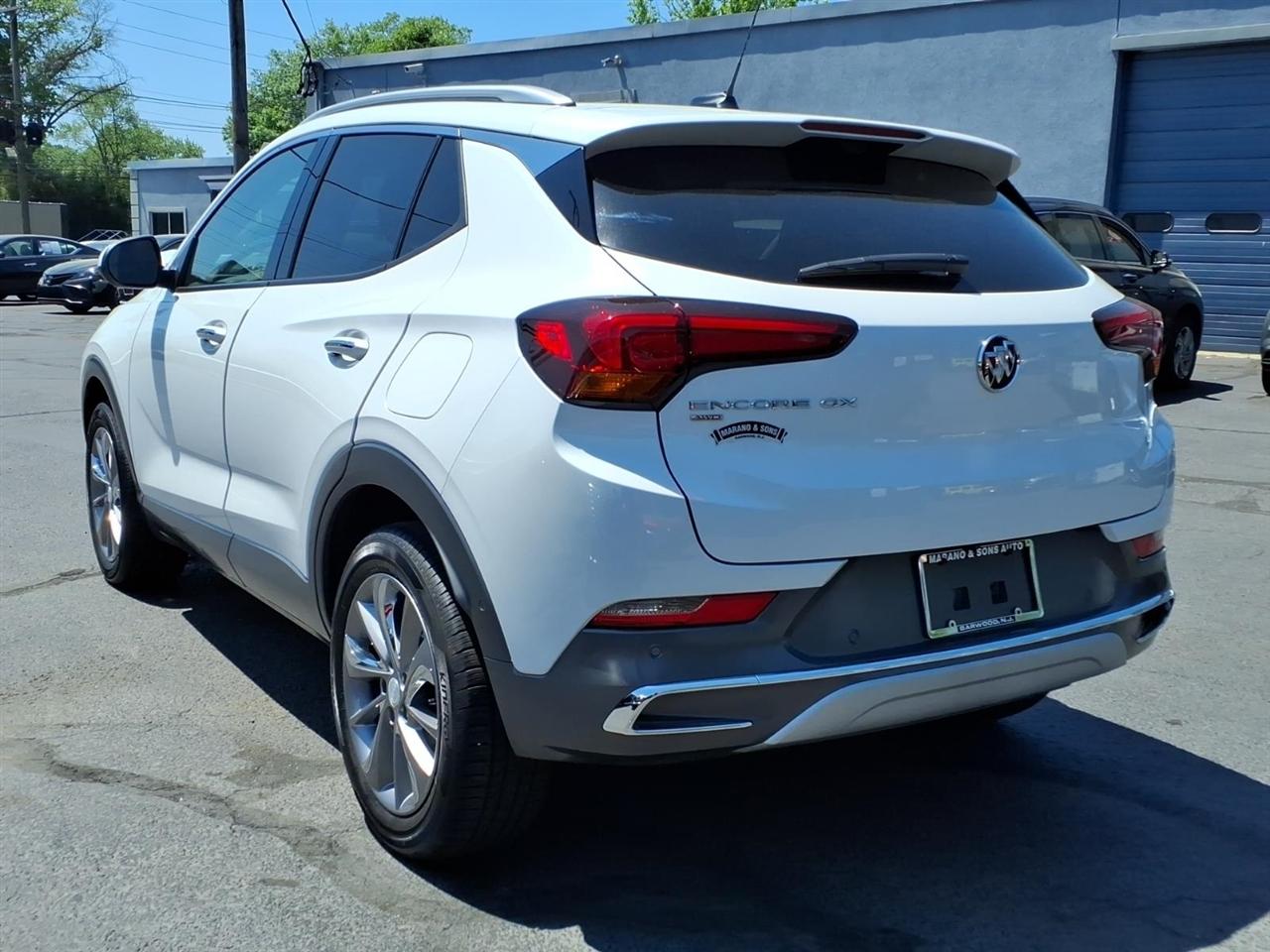 Buick Encore GX AWD 4dr Essence 2023