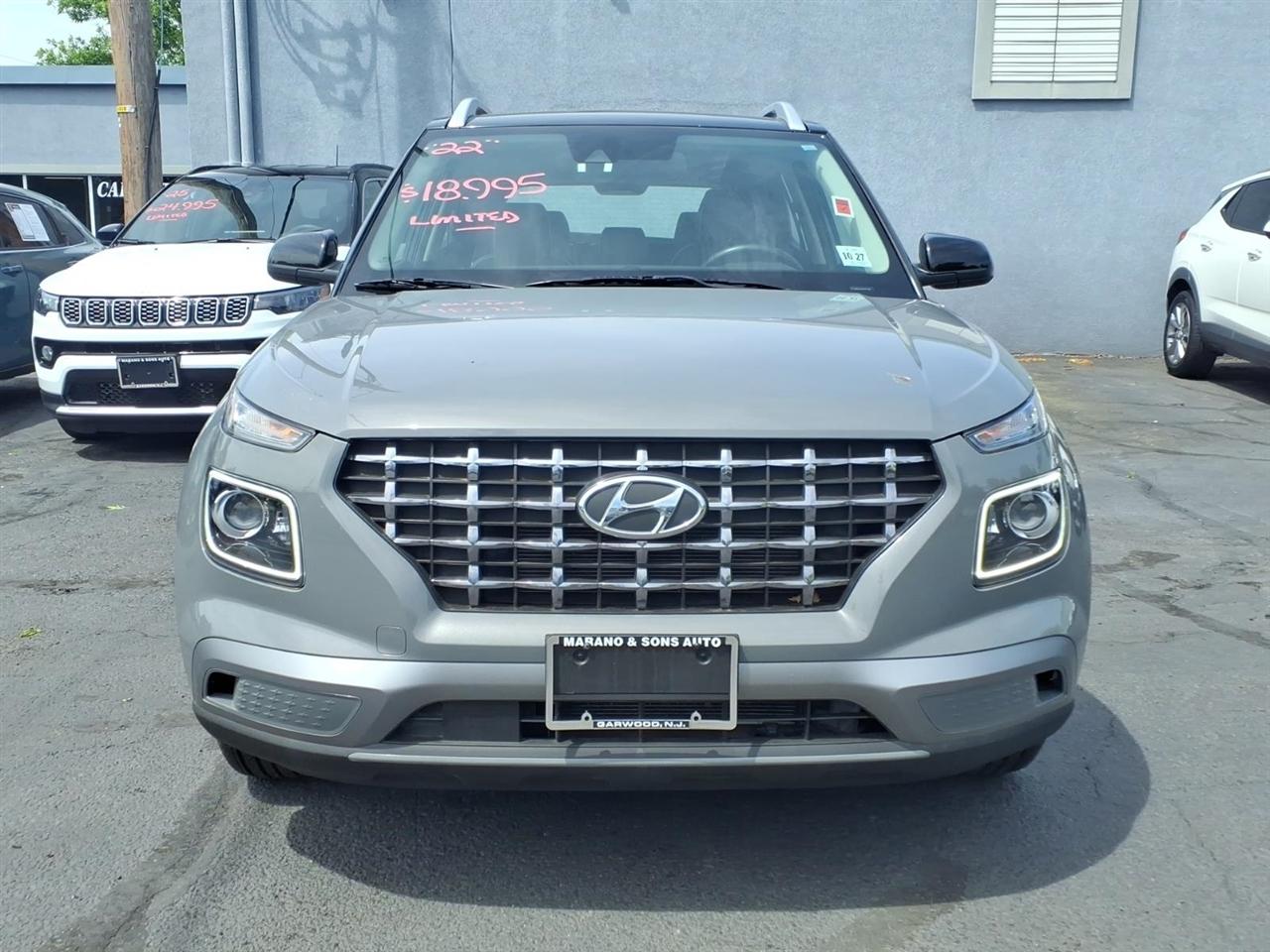 Hyundai Venue Limited IVT 2022