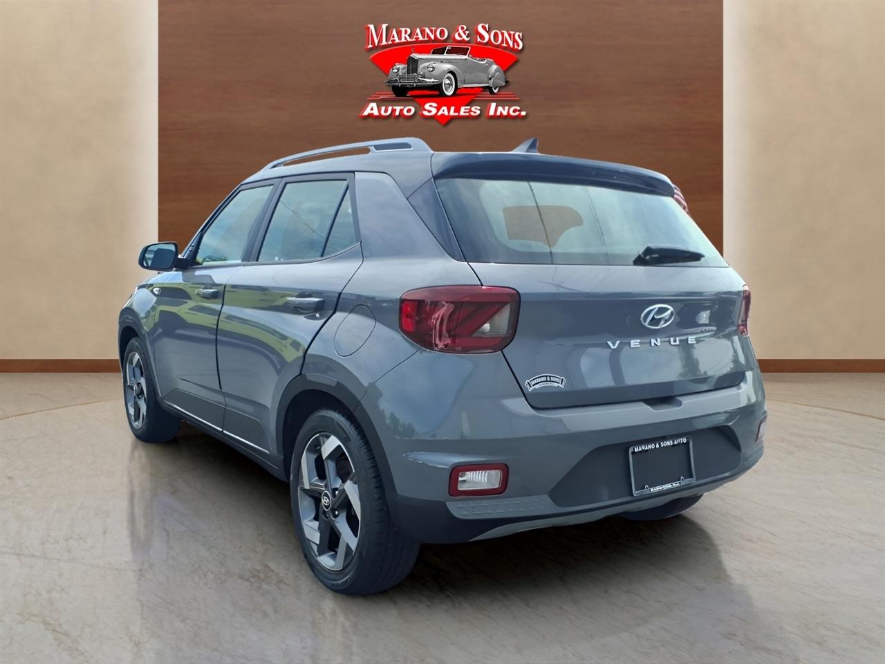 Hyundai Venue Limited IVT 2022