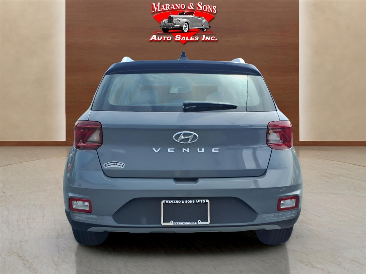 Hyundai Venue Limited IVT 2022