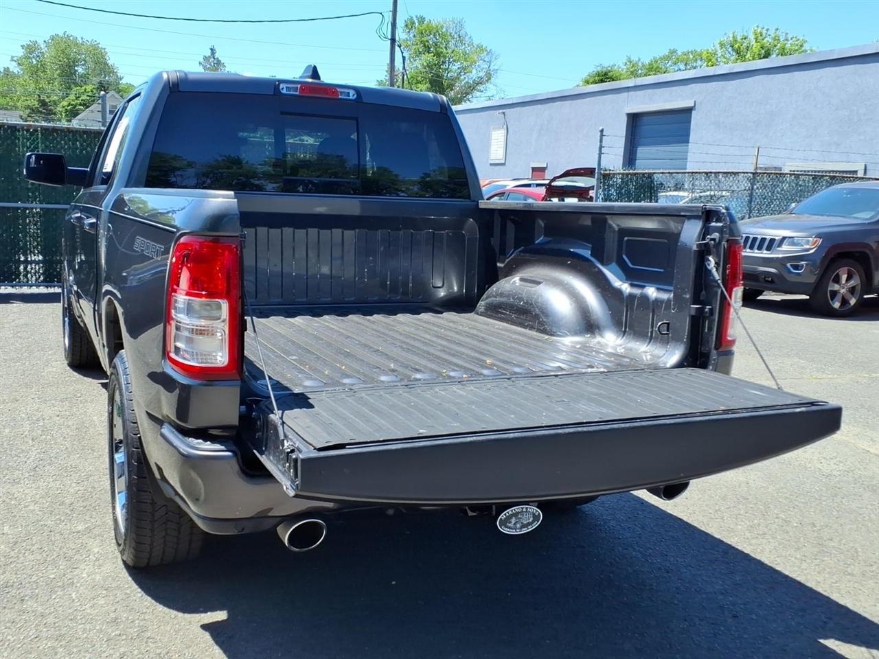 Ram Truck 1500 Big Horn 4x4 Crew Cab 5'7" Box 2022