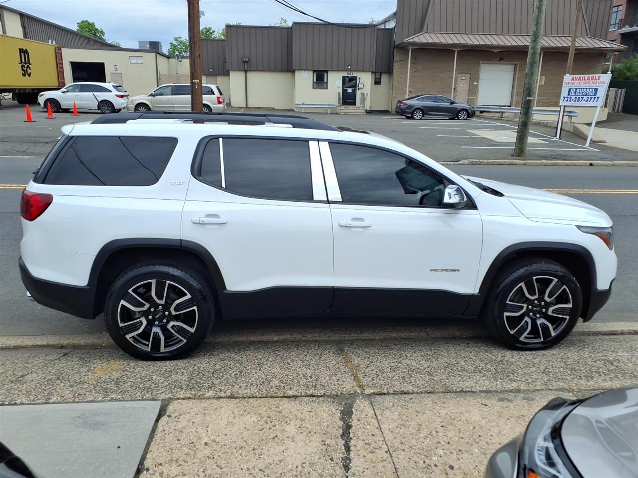 GMC Acadia FWD 4dr SLT w/SLT-1 2019