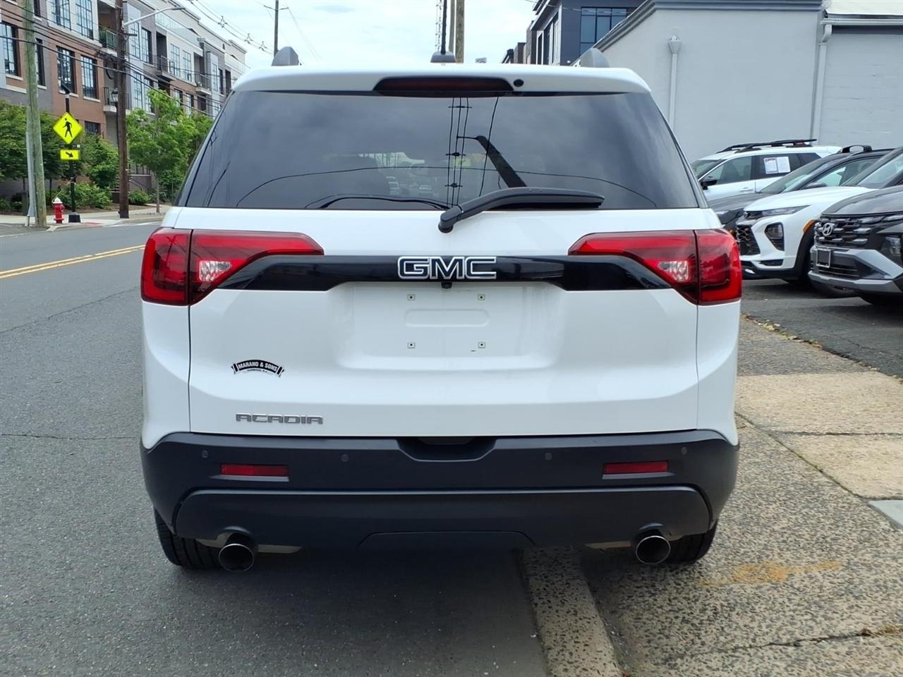 GMC Acadia FWD 4dr SLT w/SLT-1 2019
