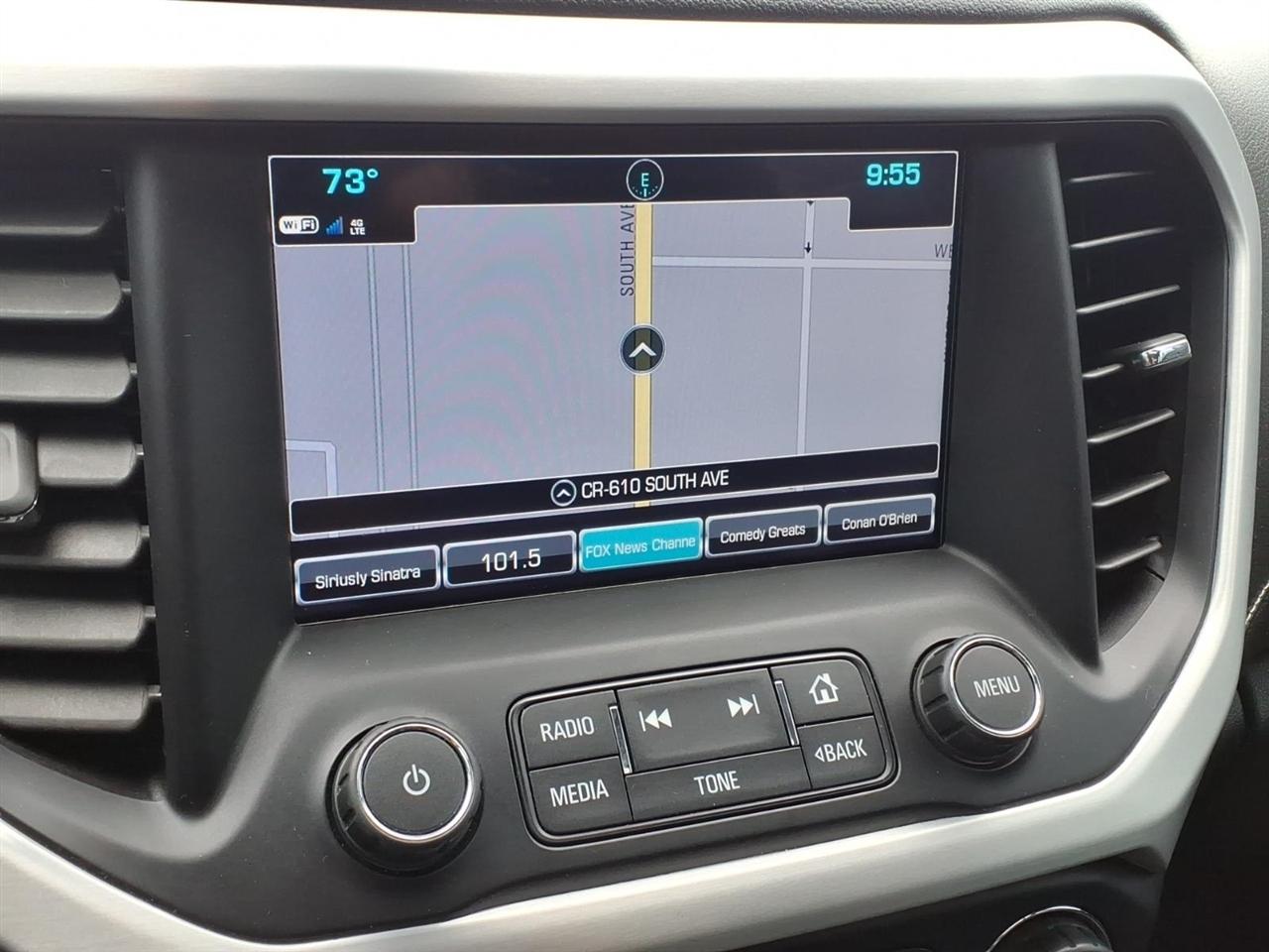 GMC Acadia FWD 4dr SLT w/SLT-1 2019