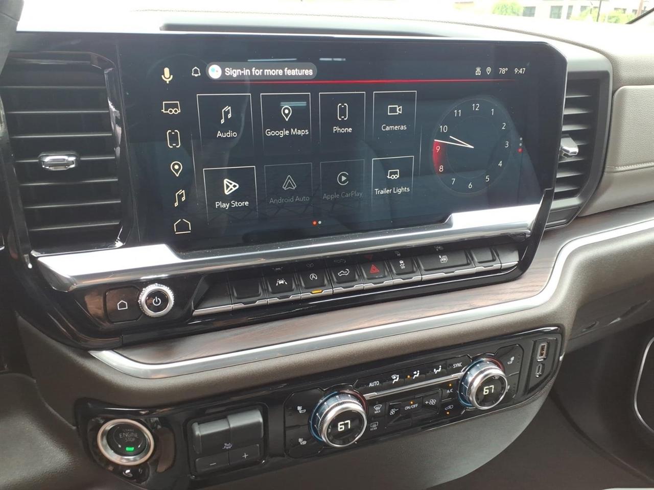 GMC Sierra 1500 4WD Crew Cab 147" SLT 2025