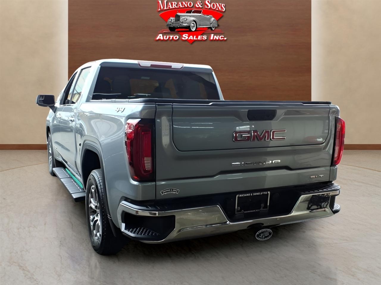 GMC Sierra 1500 4WD Crew Cab 147" SLT 2025