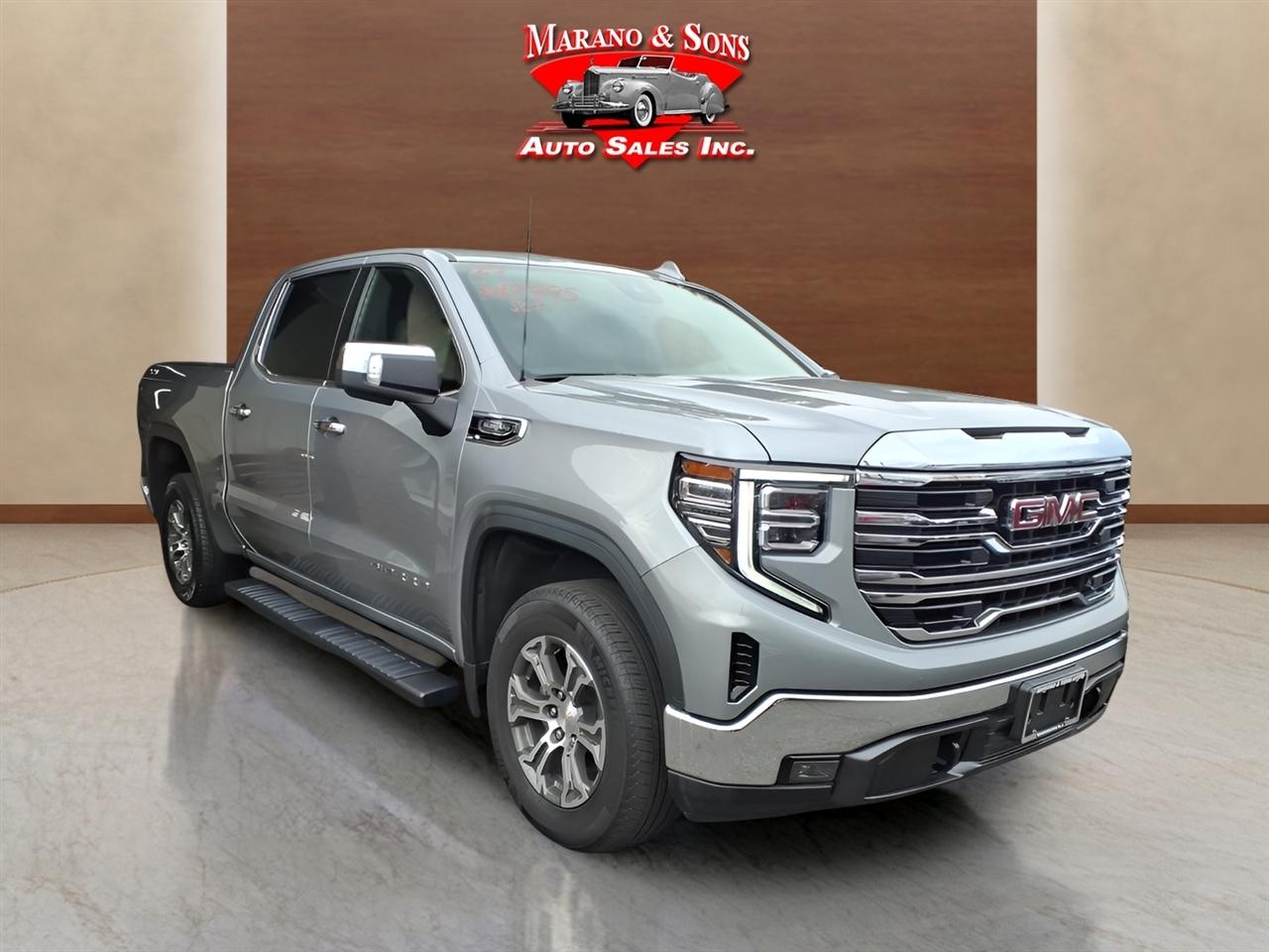 GMC Sierra 1500 4WD Crew Cab 147" SLT 2025