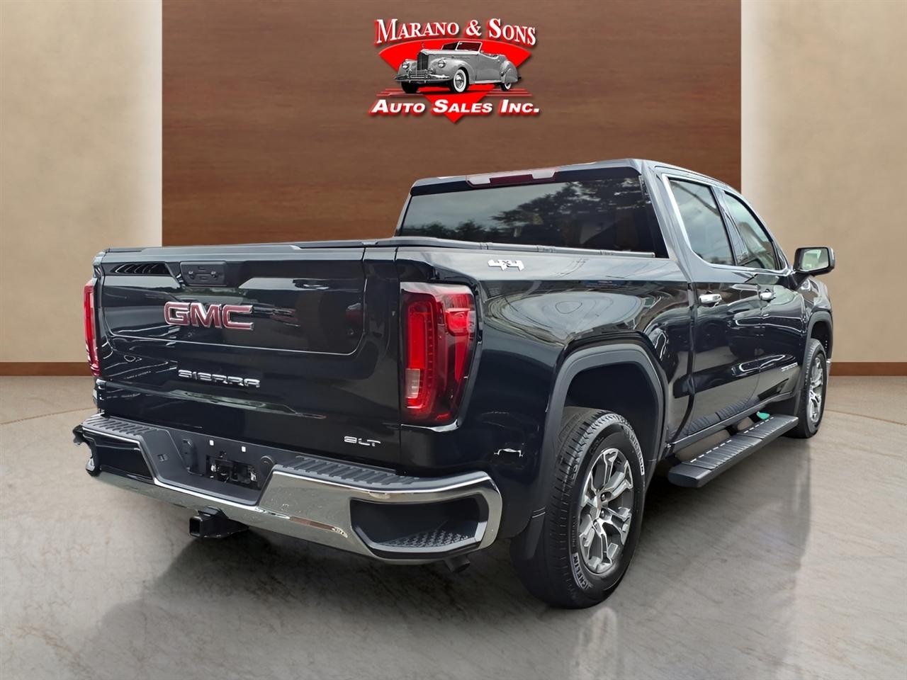 GMC Sierra 1500 4WD Crew Cab 147" SLT 2025