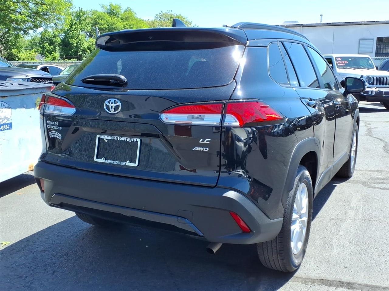 Toyota Corolla Cross LE 4WD (Natl) 2024