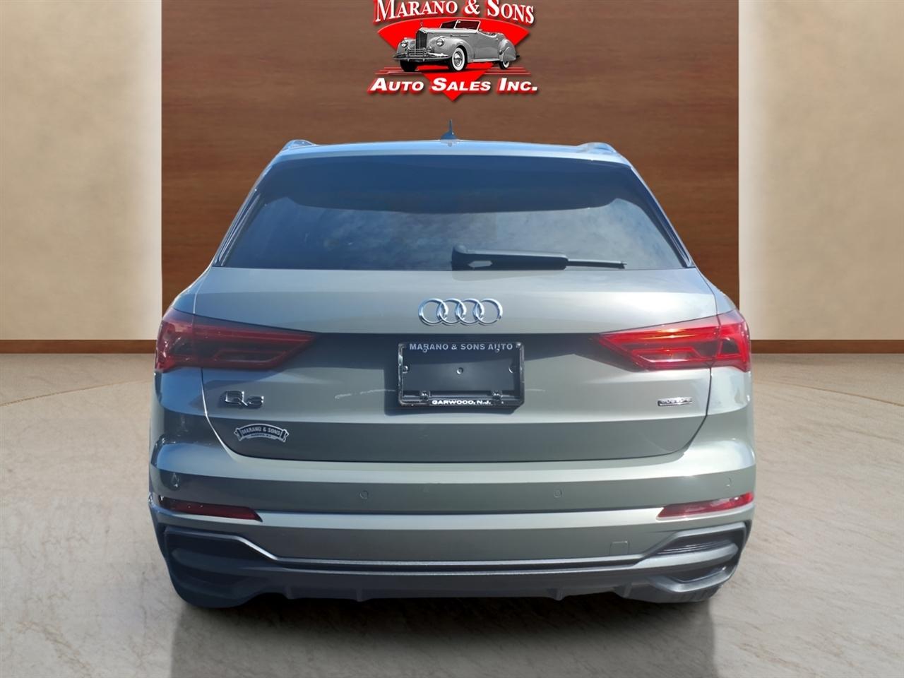 Audi Q3 S line Premium 45 TFSI quattro 2025