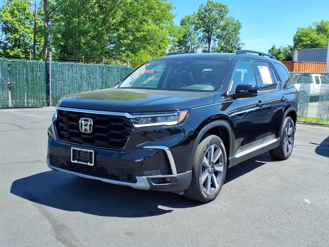 Honda Pilot Touring AWD 2024