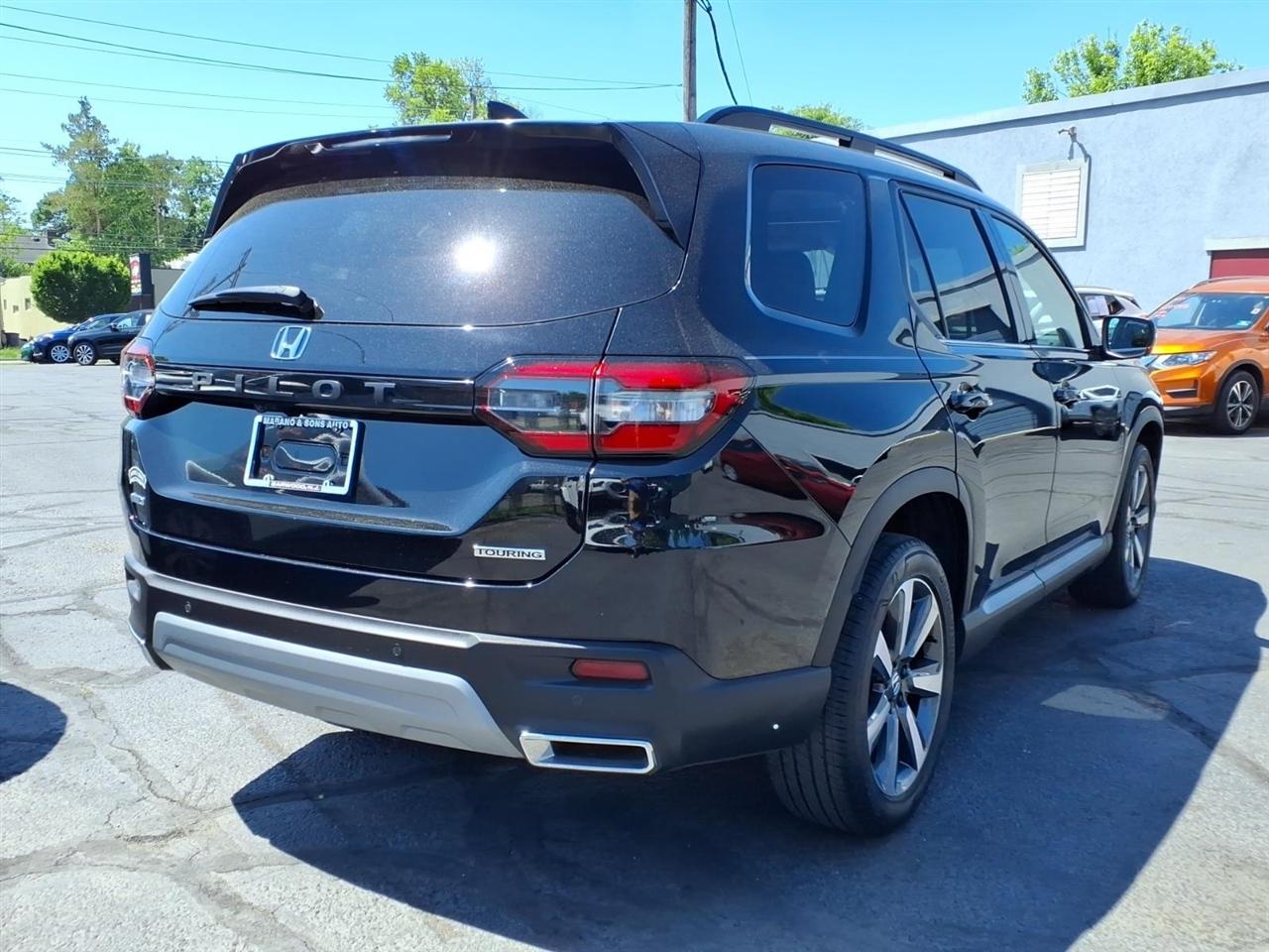 Honda Pilot Touring AWD 2024