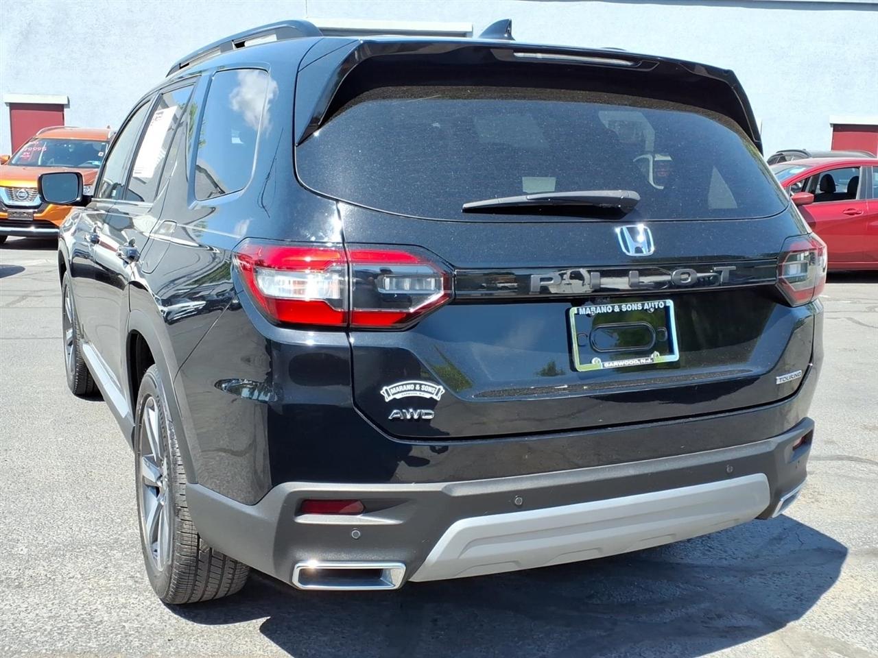Honda Pilot Touring AWD 2024