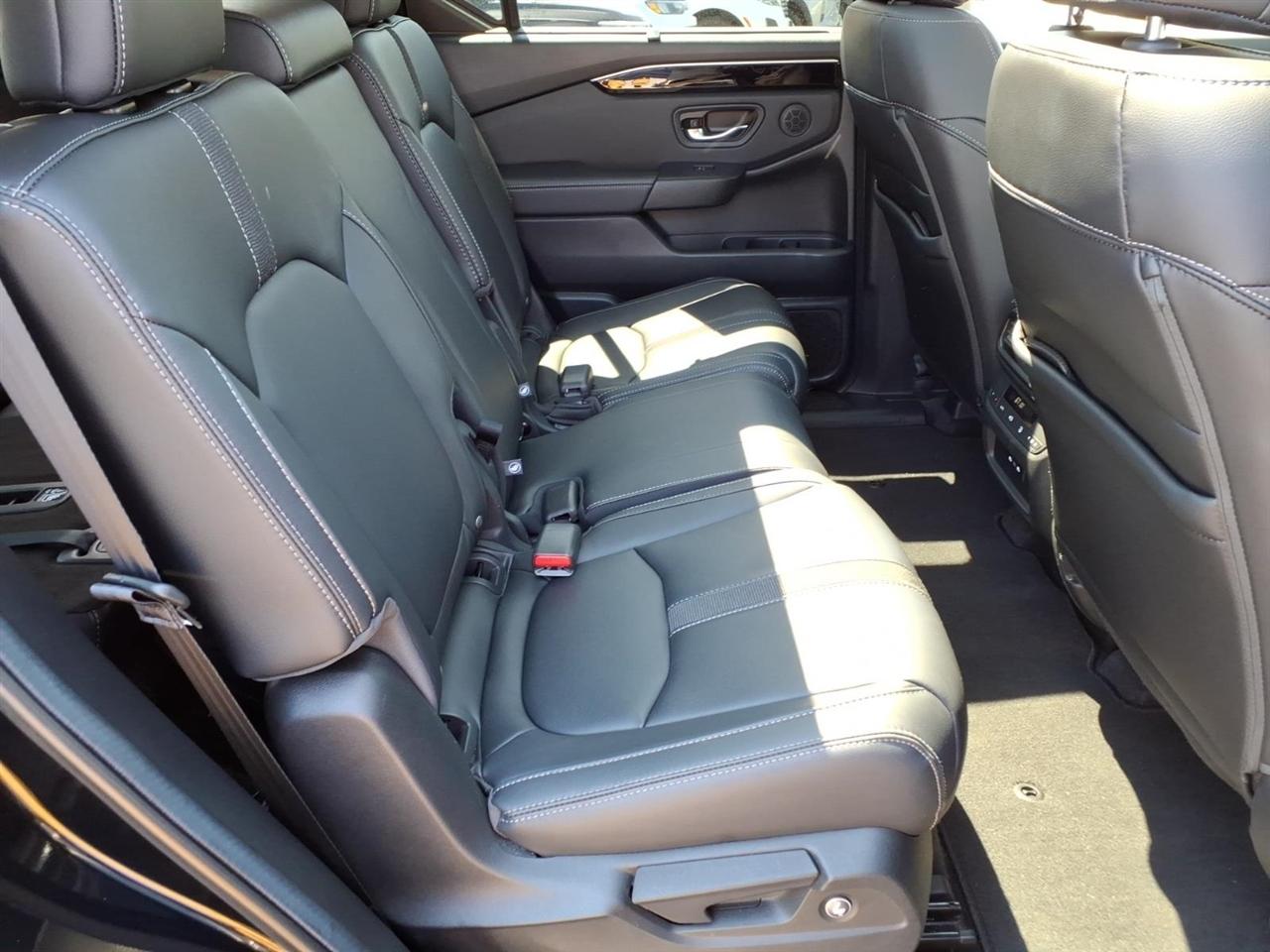 Honda Pilot Touring AWD 2024
