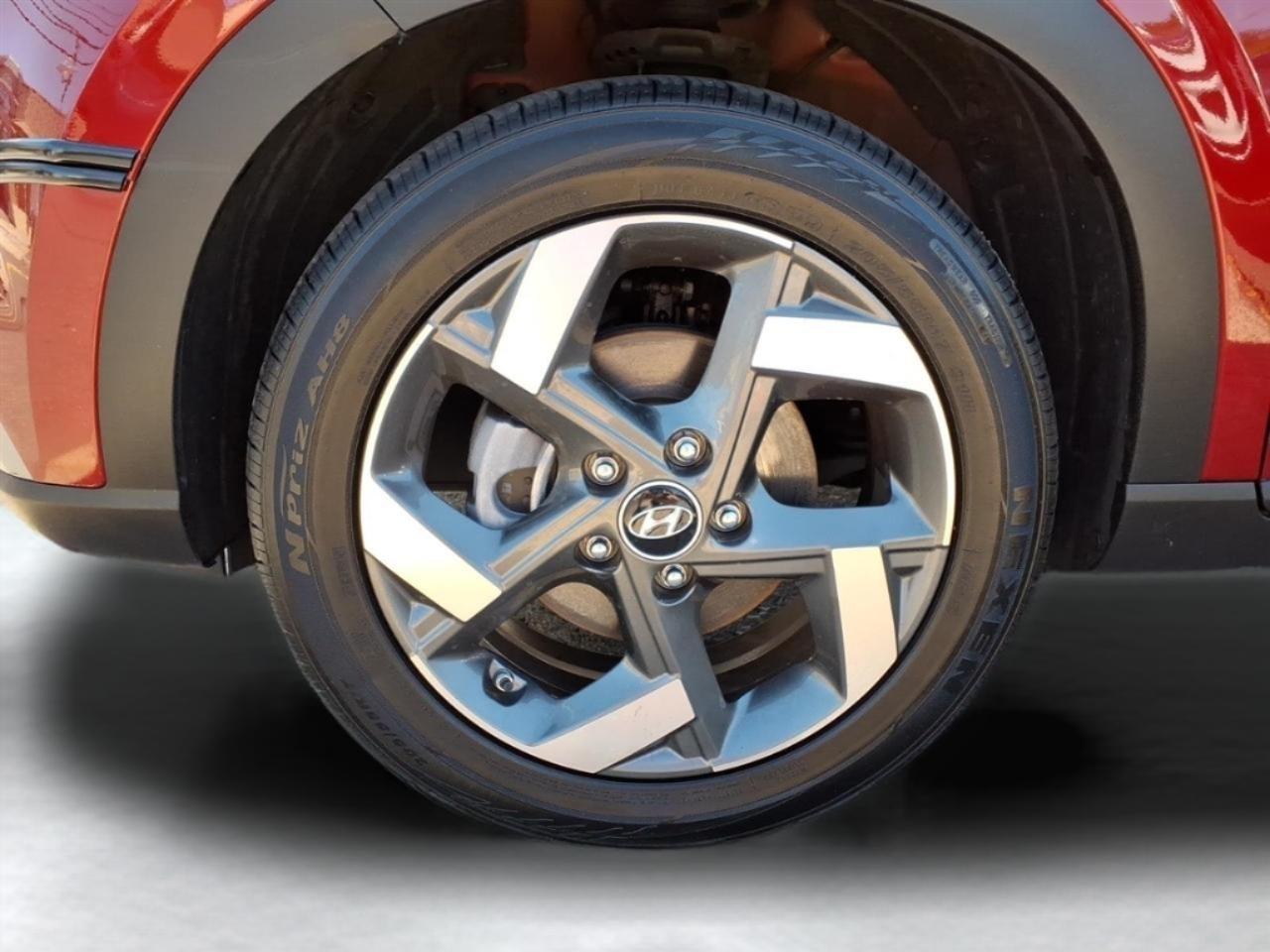 Hyundai Venue Limited IVT 2024