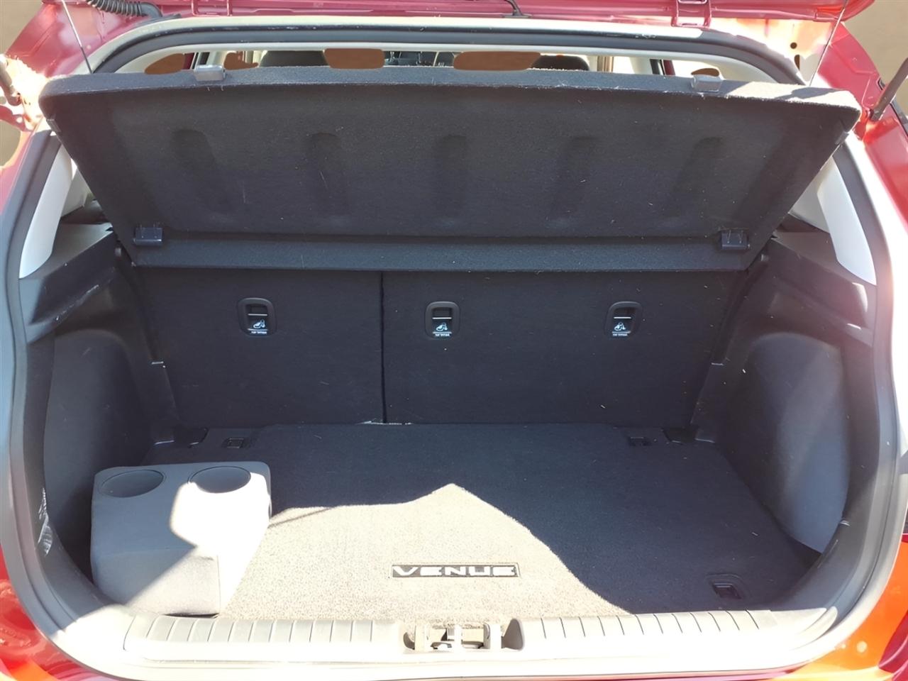 Hyundai Venue Limited IVT 2024