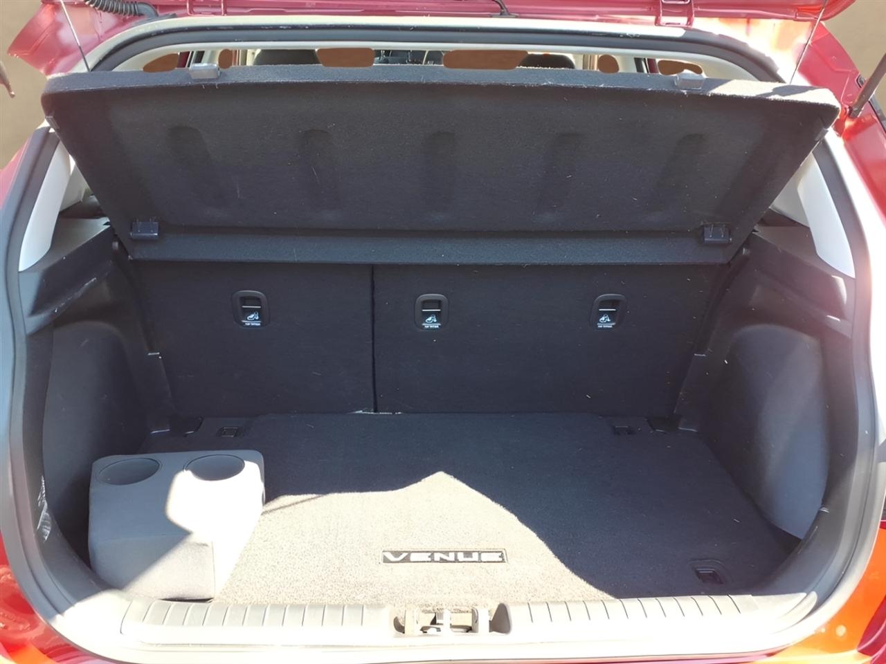 Hyundai Venue Limited IVT 2024
