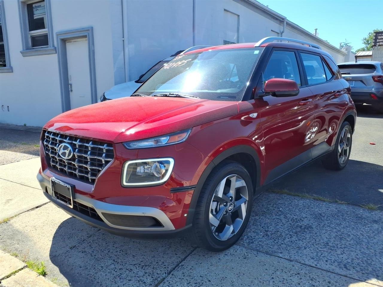 2024 Hyundai Venue Limited IVT