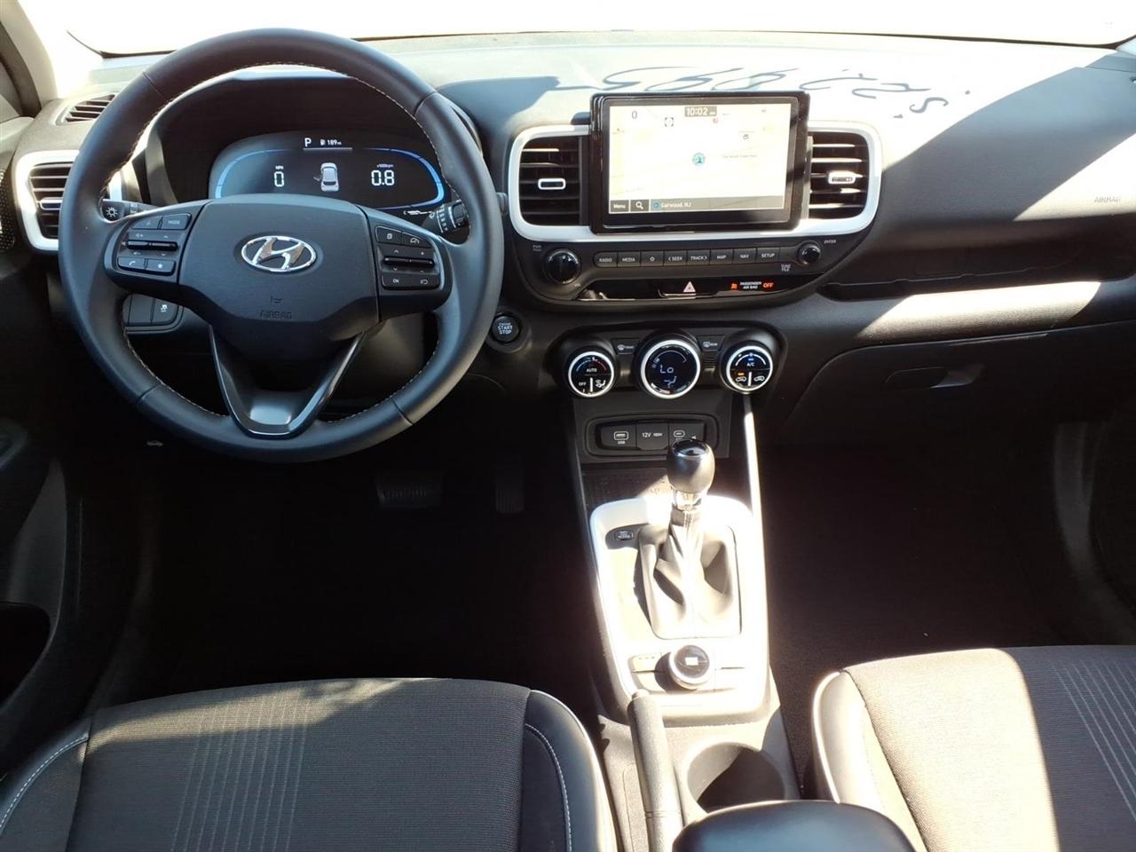 Hyundai Venue Limited IVT 2024
