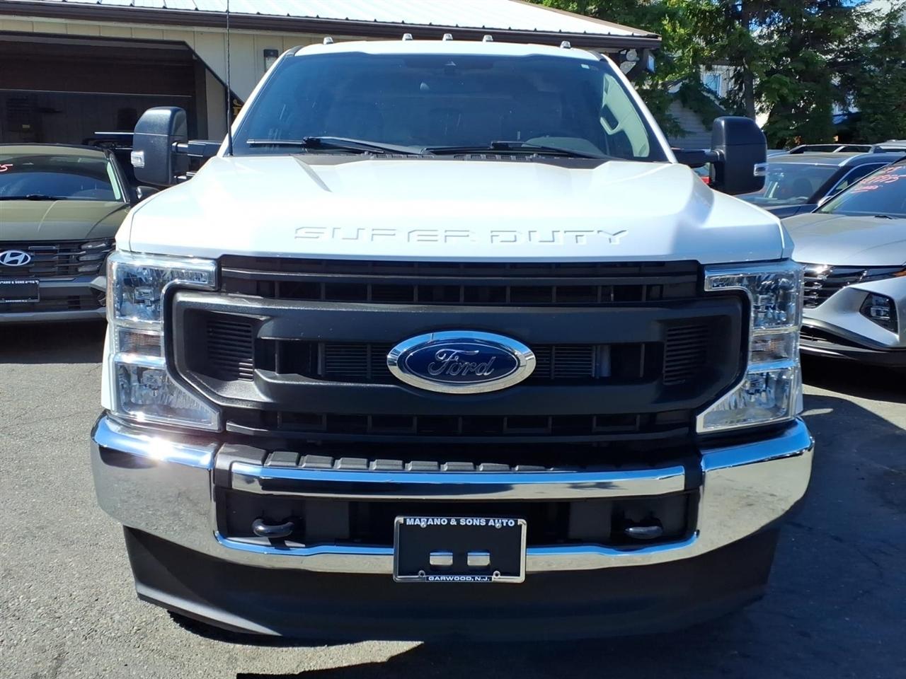 Ford Super Duty F-250 SRW King Ranch 4WD Crew Cab 8' Box 2022