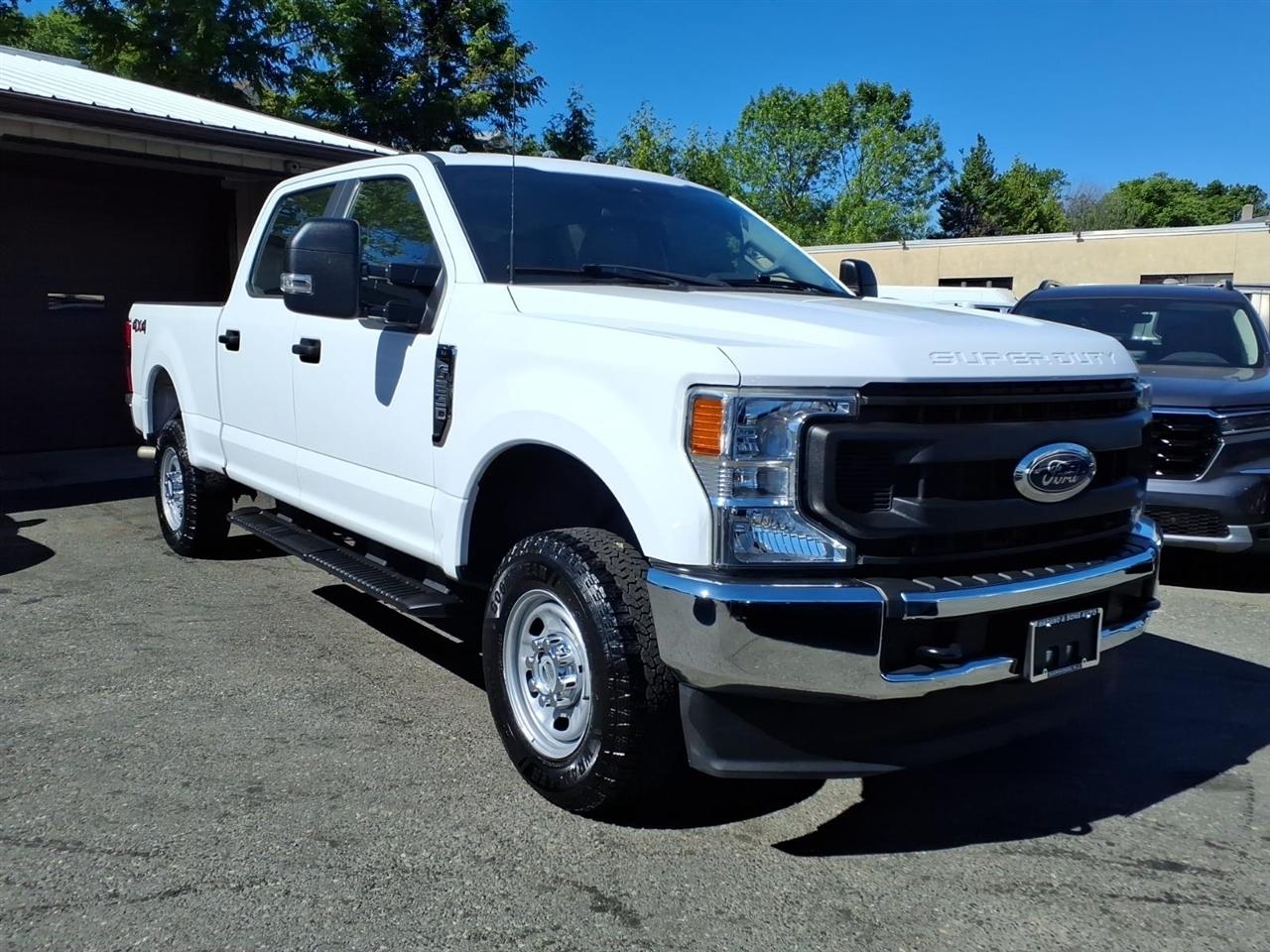 Ford Super Duty F-250 SRW King Ranch 4WD Crew Cab 8' Box 2022