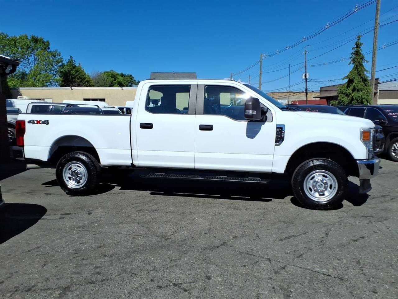Ford Super Duty F-250 SRW King Ranch 4WD Crew Cab 8' Box 2022